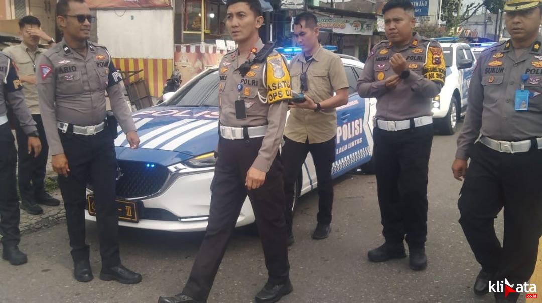 Memasuki Puncak Arus Mudik, Pelaksanaan Skema One Way Bukittinggi-Padang Mulai...